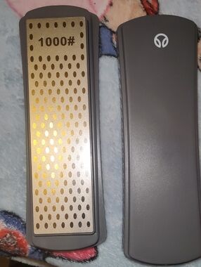 1000# Diamond Sharpening Stone - Gray and Gold